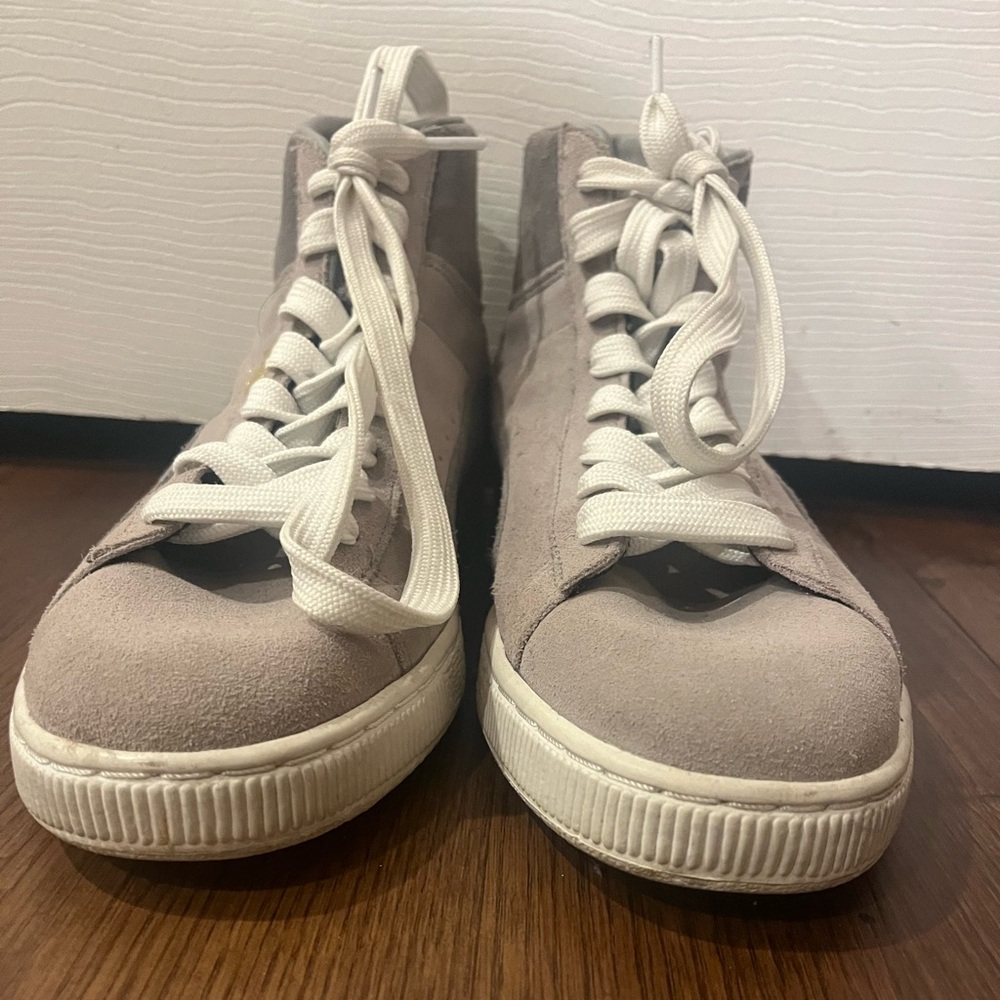 Puma Sneakers